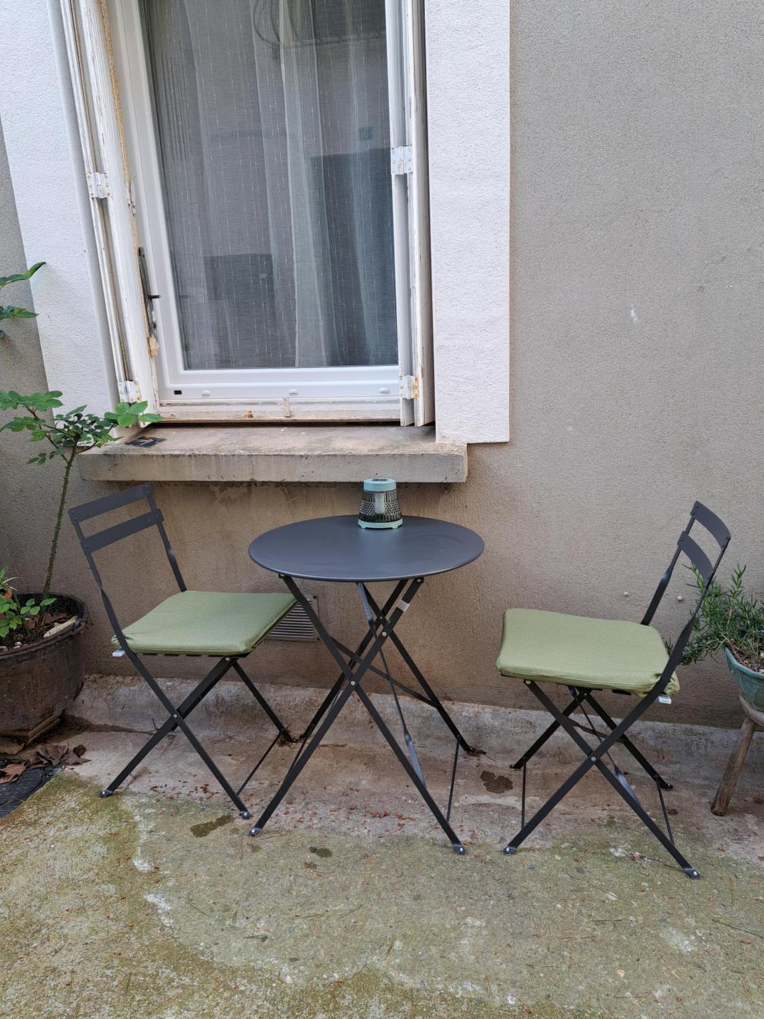 Bel 2/4personnes Apartment Douzens